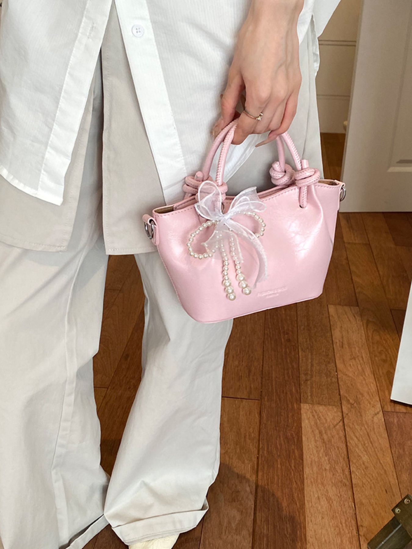 Bowknot Pearl Decor Crossbody Bag