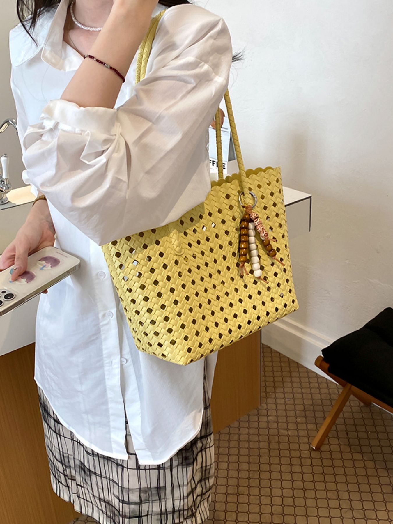 Cutout Leather Shoulder Bag 4