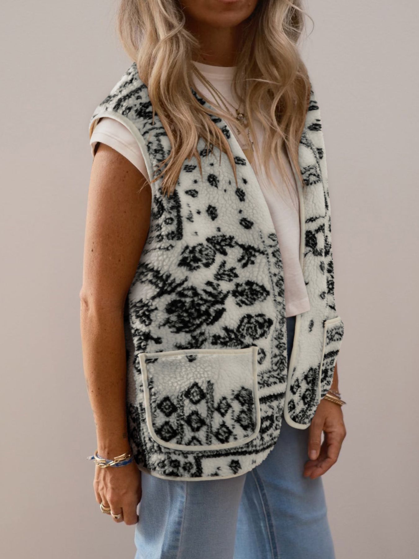 Sherpa Paisley Print Pocketed Western Fashion Vest Jacket