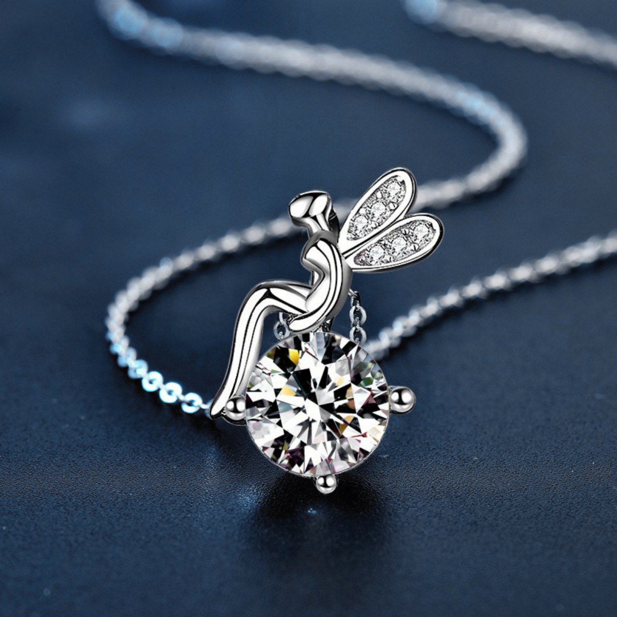 1 Carat Moissanite Pendant Necklace