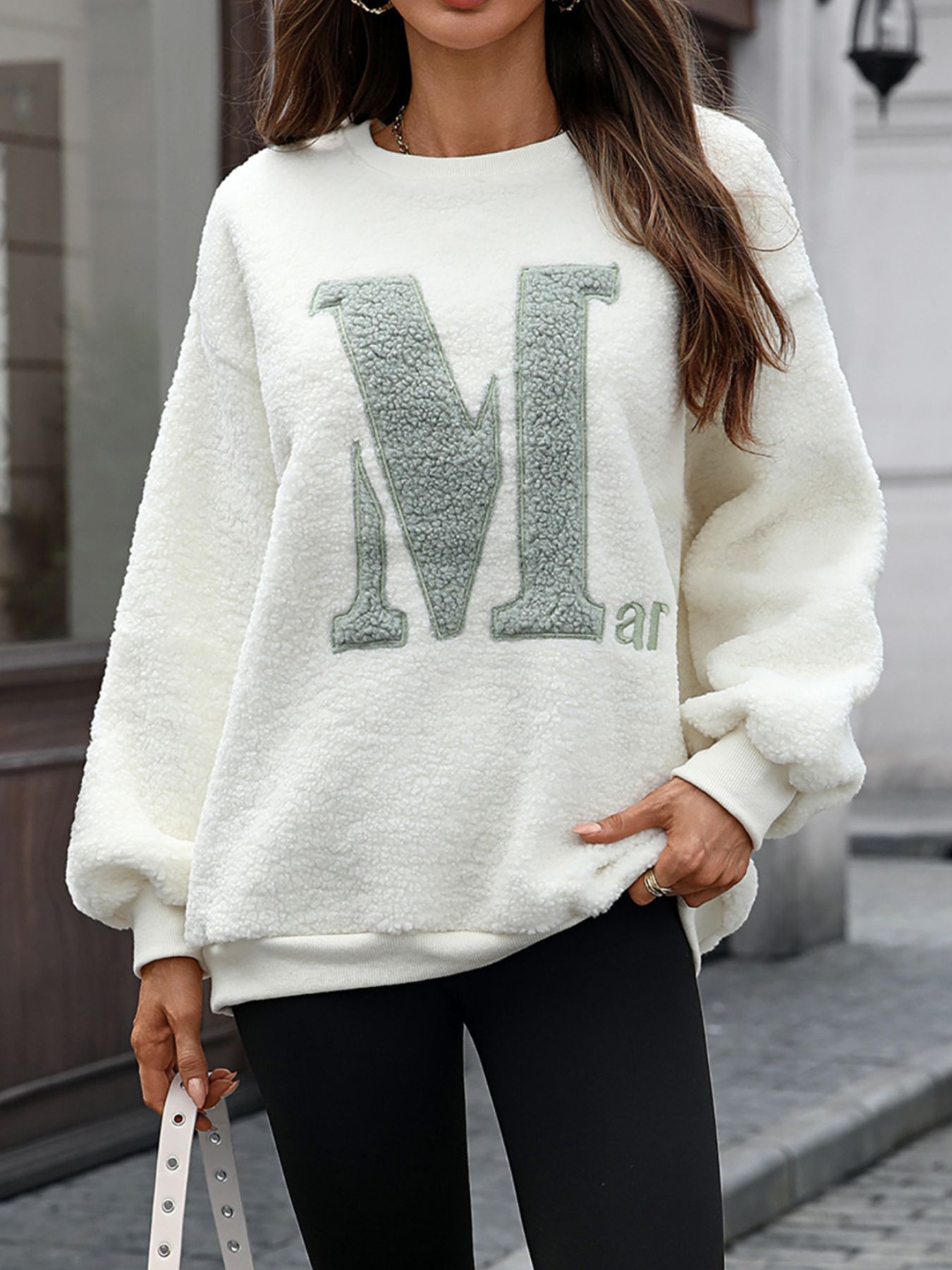 Letter Round Neck Fleece Sweatshirt