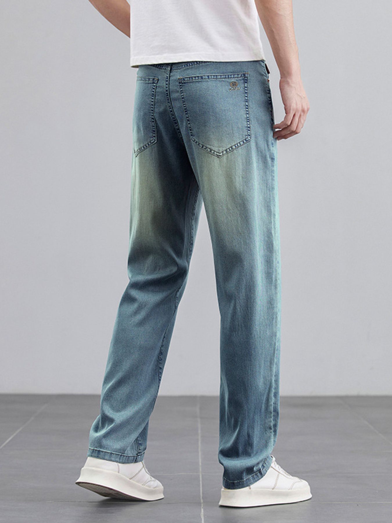Men's Wide Leg Jeans