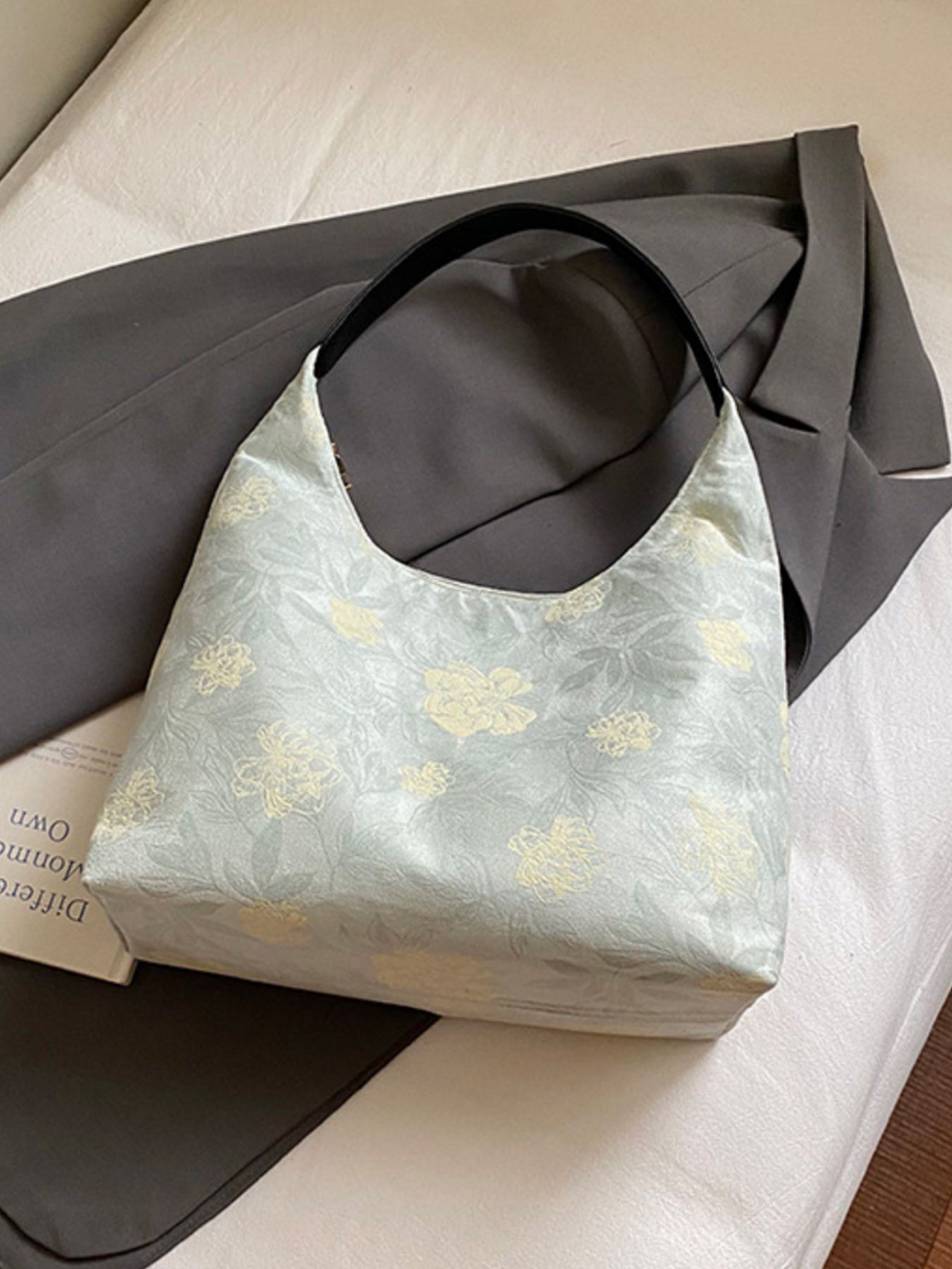 Floral Pattern Hobo Shoulder Bag