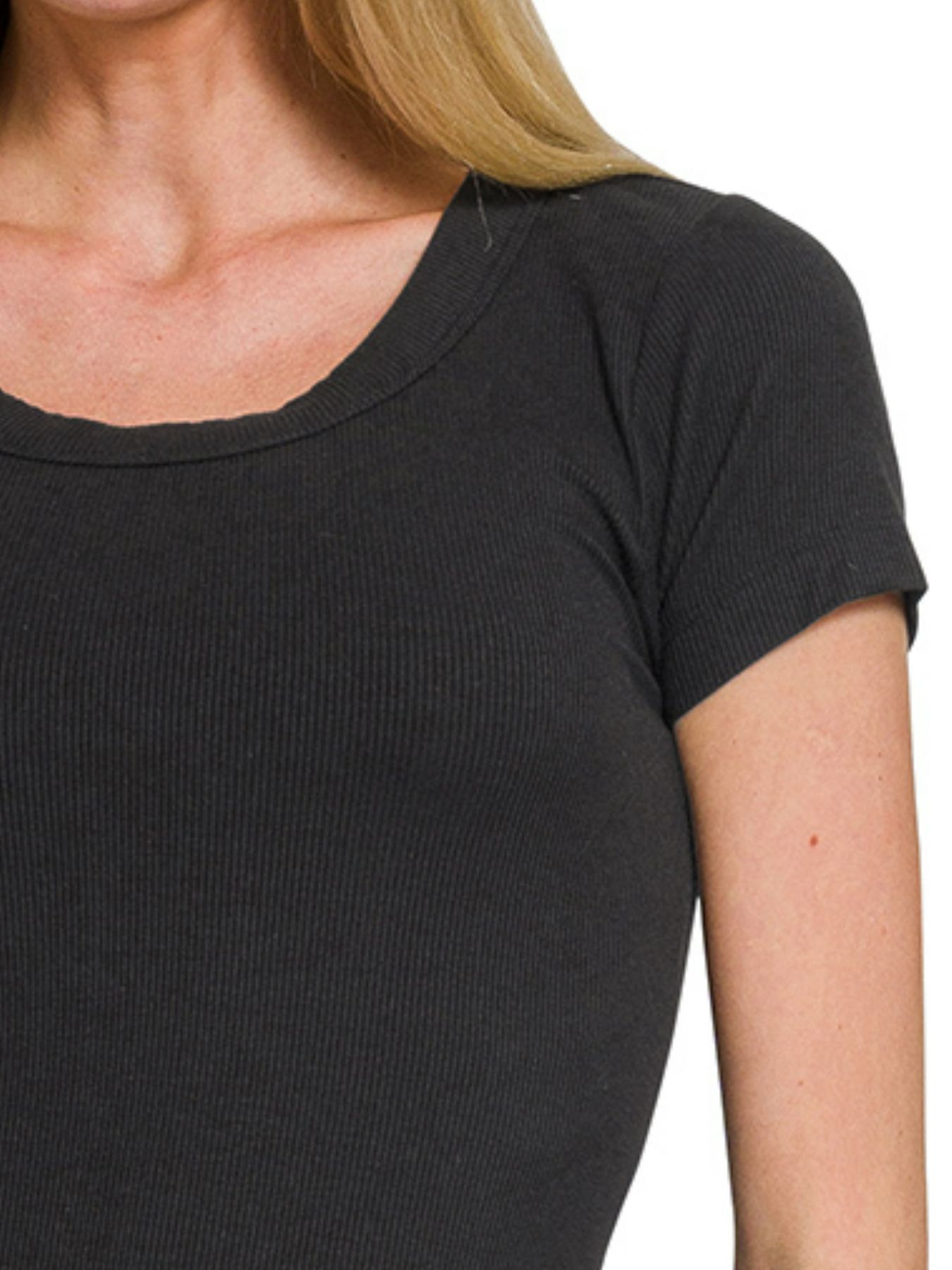 Ribbed Round Neck Short Sleeve T-Shirt