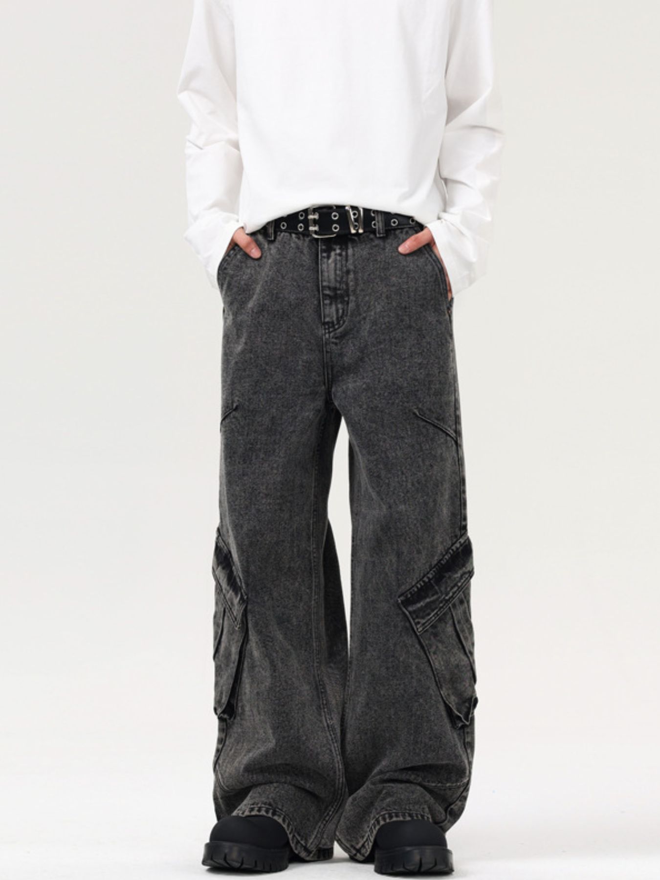 Men's Wide Leg Cargo Jeans