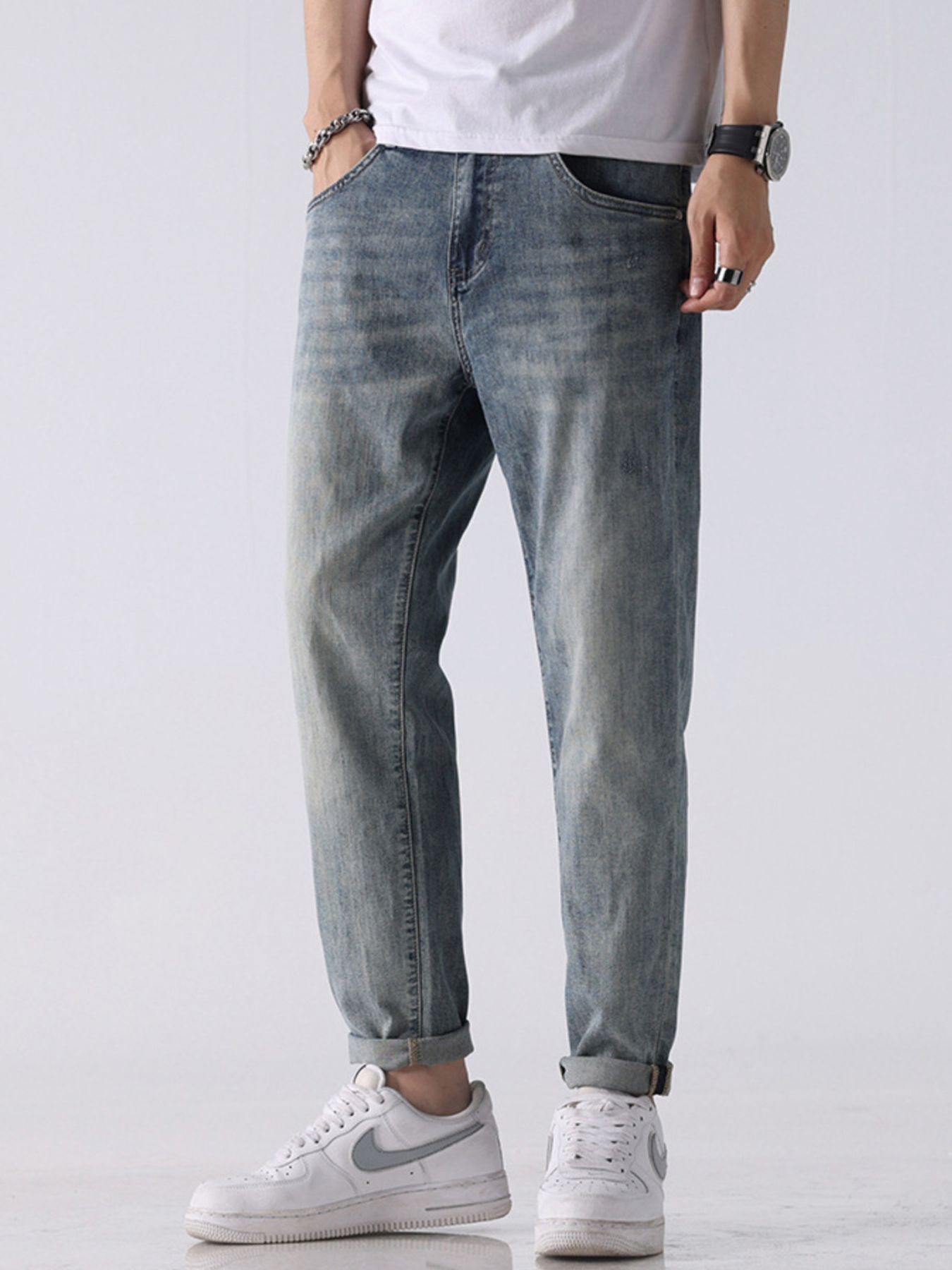 Men's Washed Straight Fit Jeans