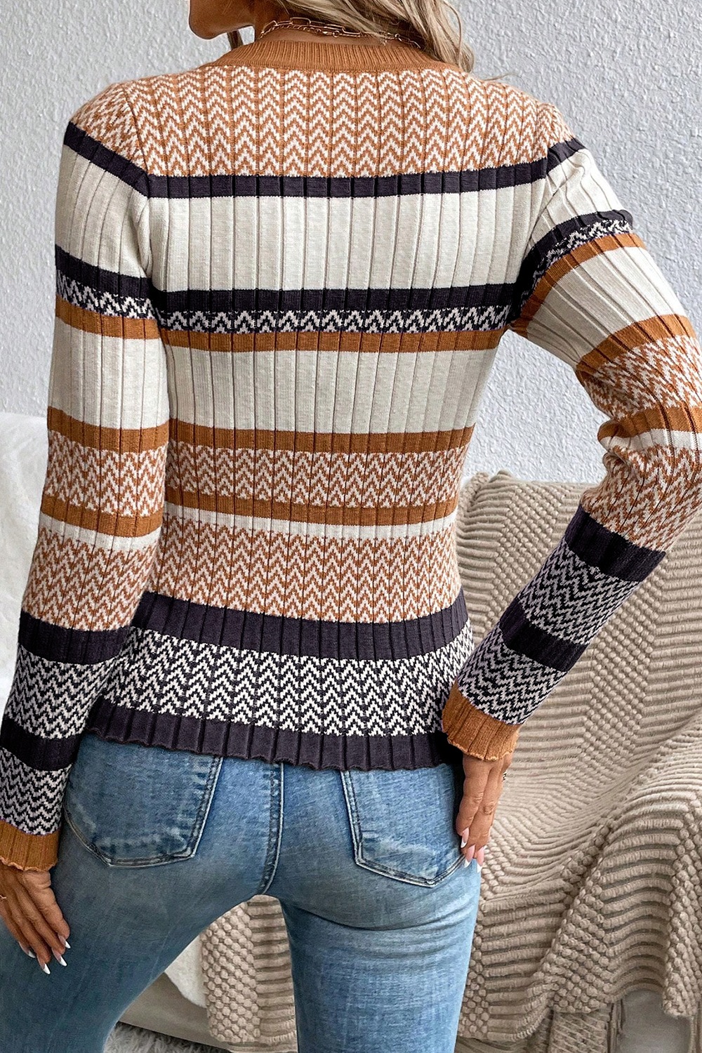 Stripe Stylish Pattern Knitted Ribbed Trim Slim Sweater