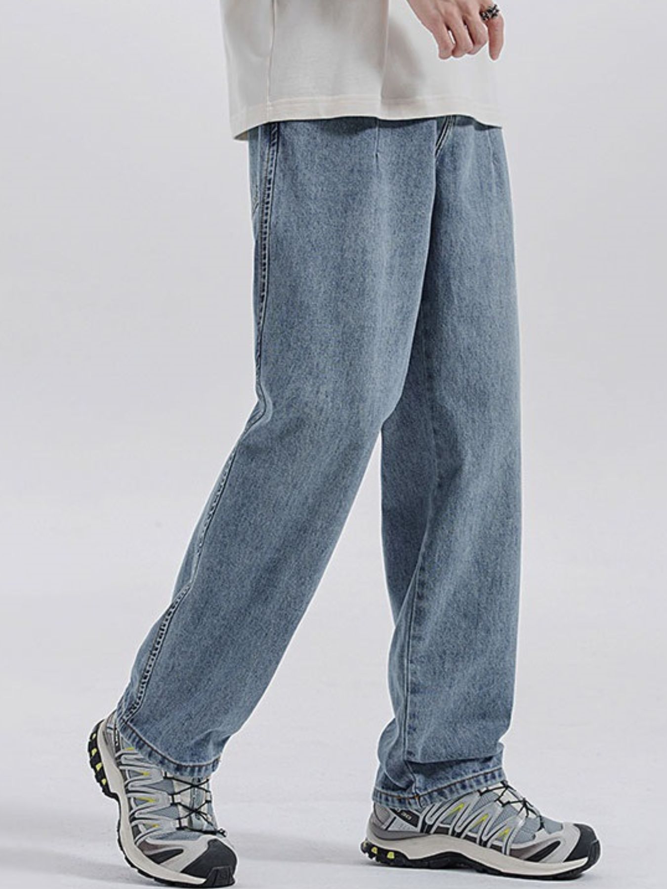 Men's Washed Wide Leg Jeans