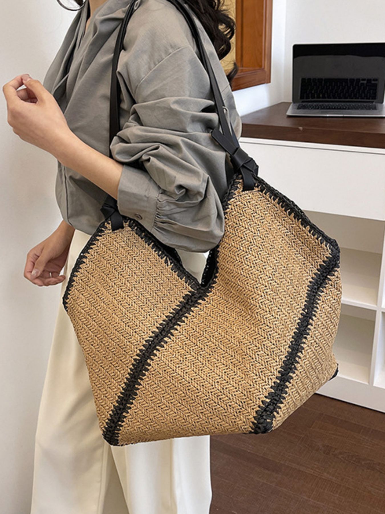 Woven Straw Shoulder Bag 6