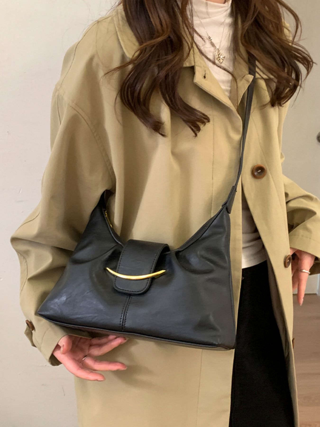 Buckle Adjustable Strap Crossbody Bag