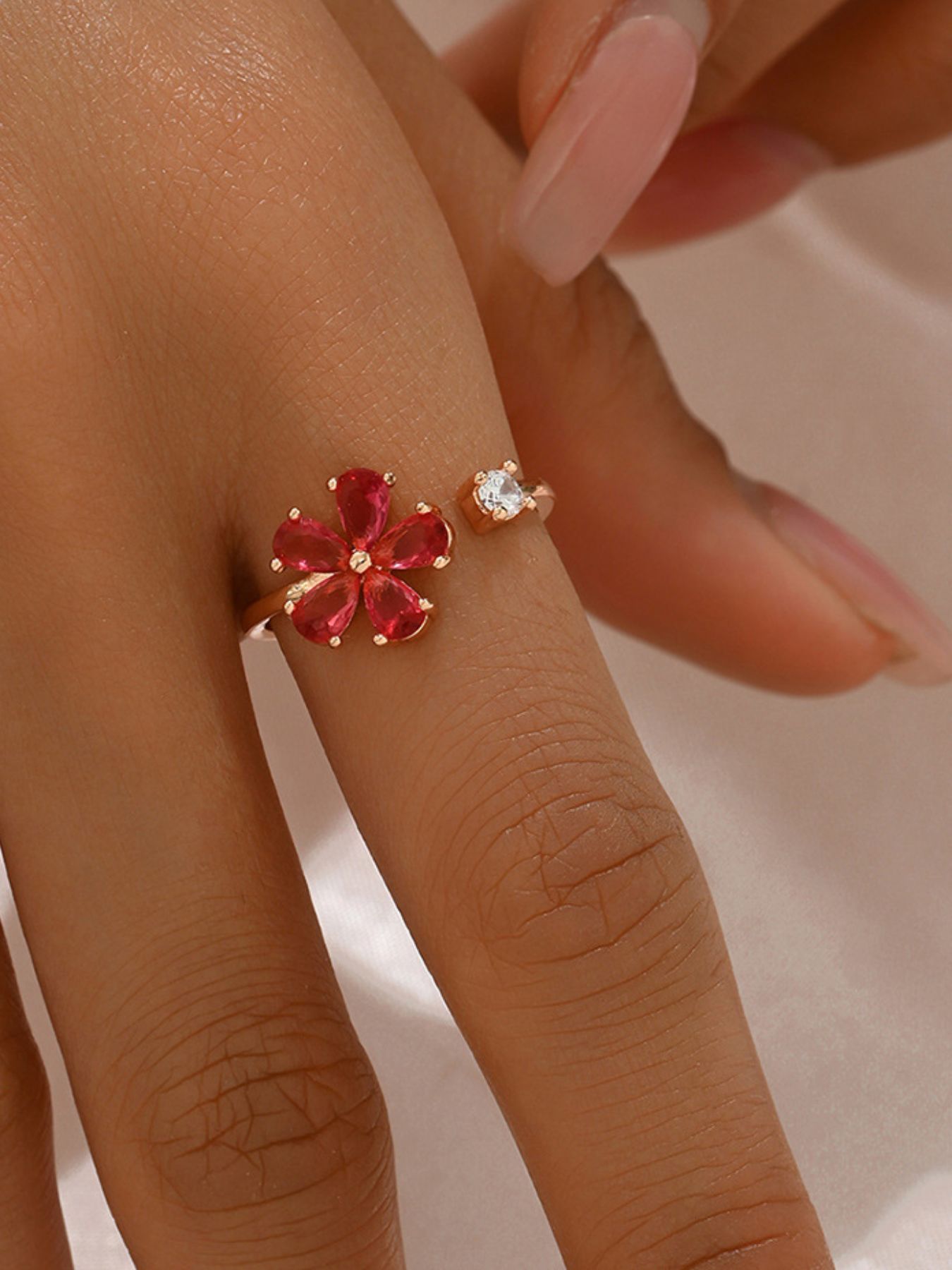 18K Gold-Plated Stainless Steel Zircon Flower Ring