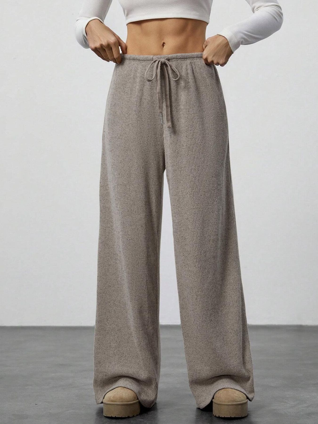 Relaxed Fit Drawstring Pants