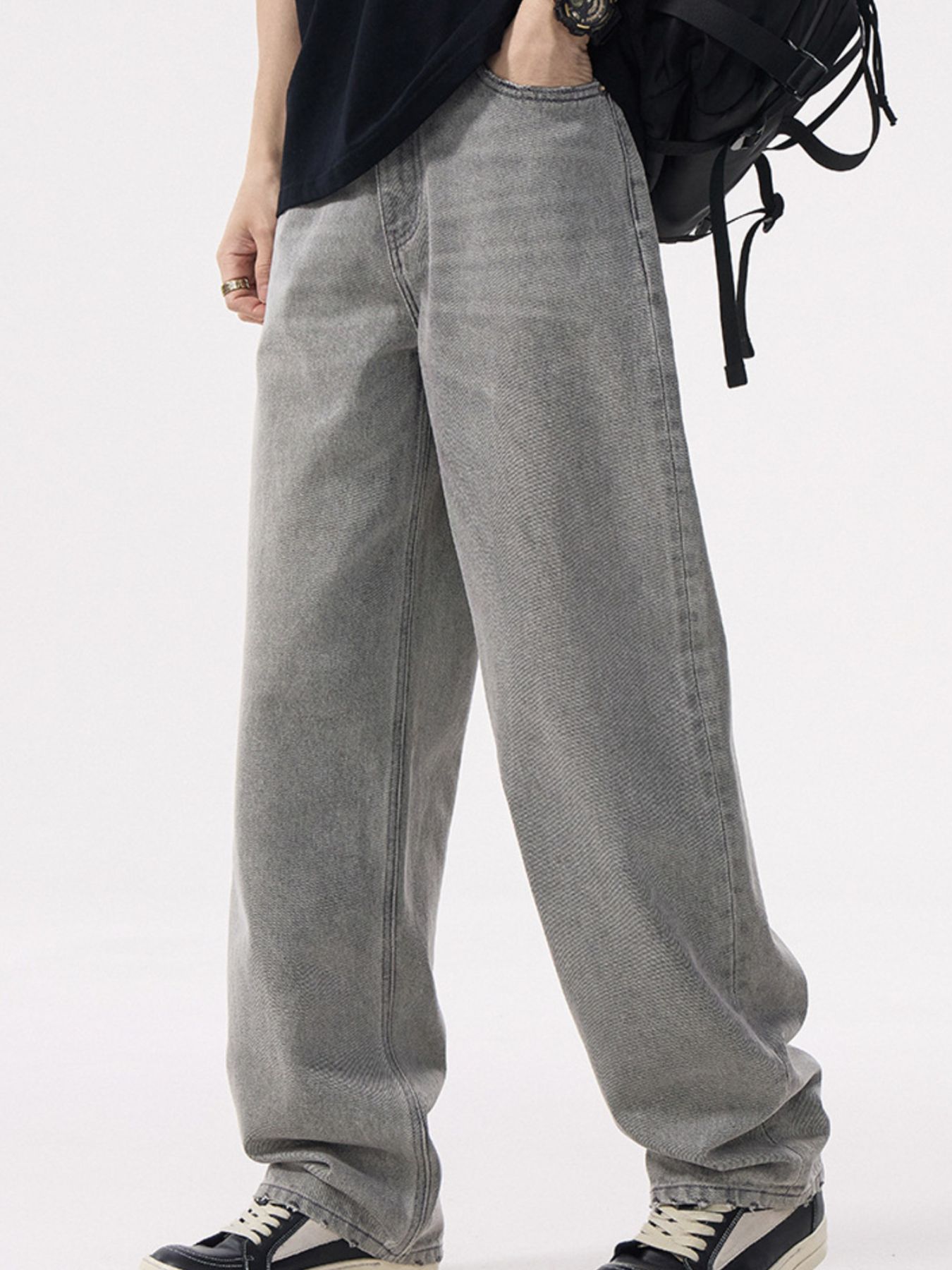 Men's Loose Fit Wash Jeans