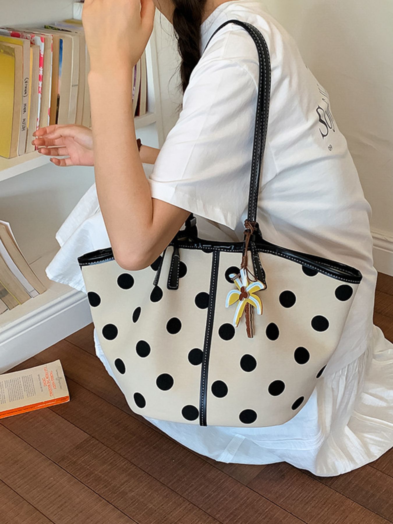 Polka Dot Shoulder Bag 7