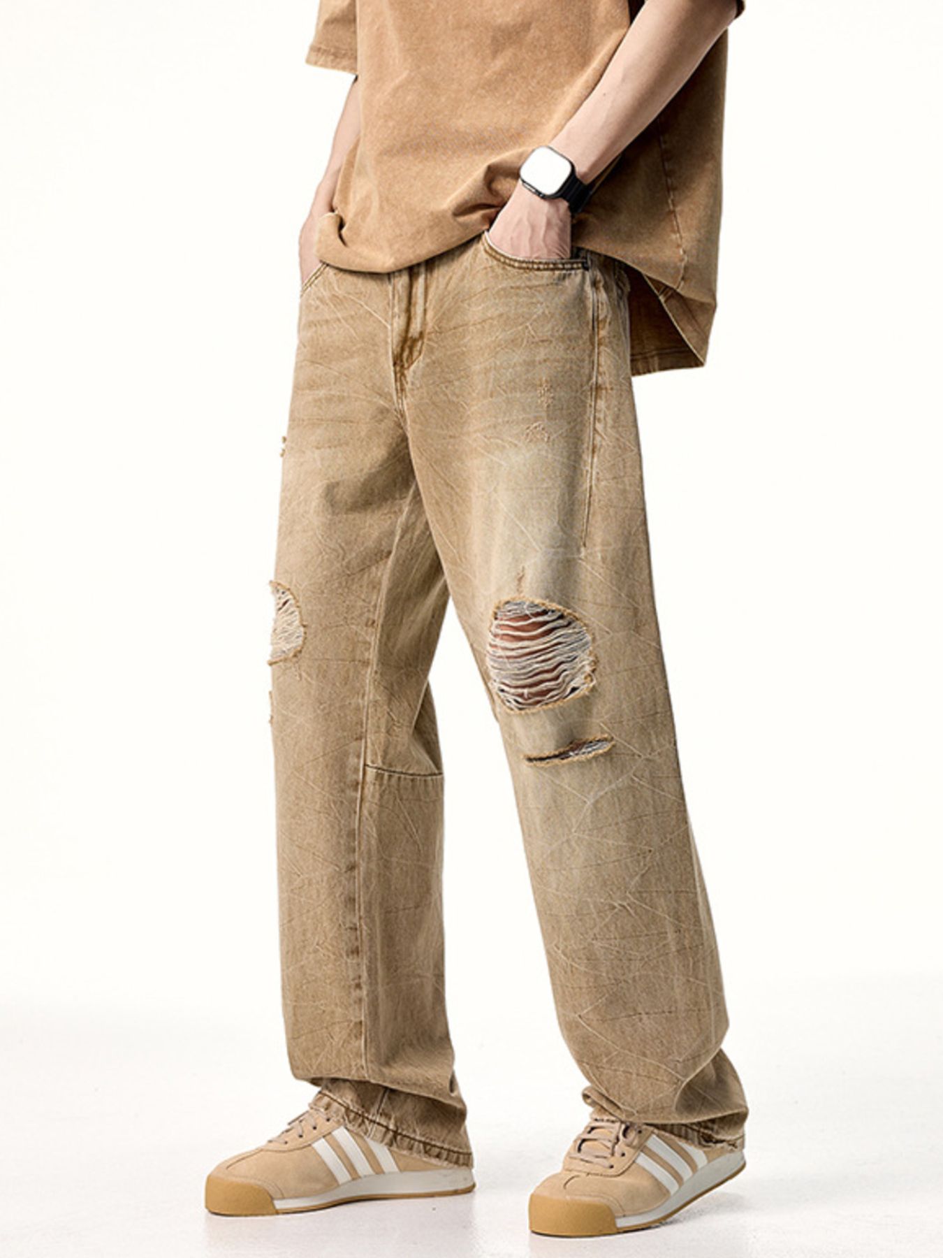 Men's Distressed Relaxed Fit Jeans