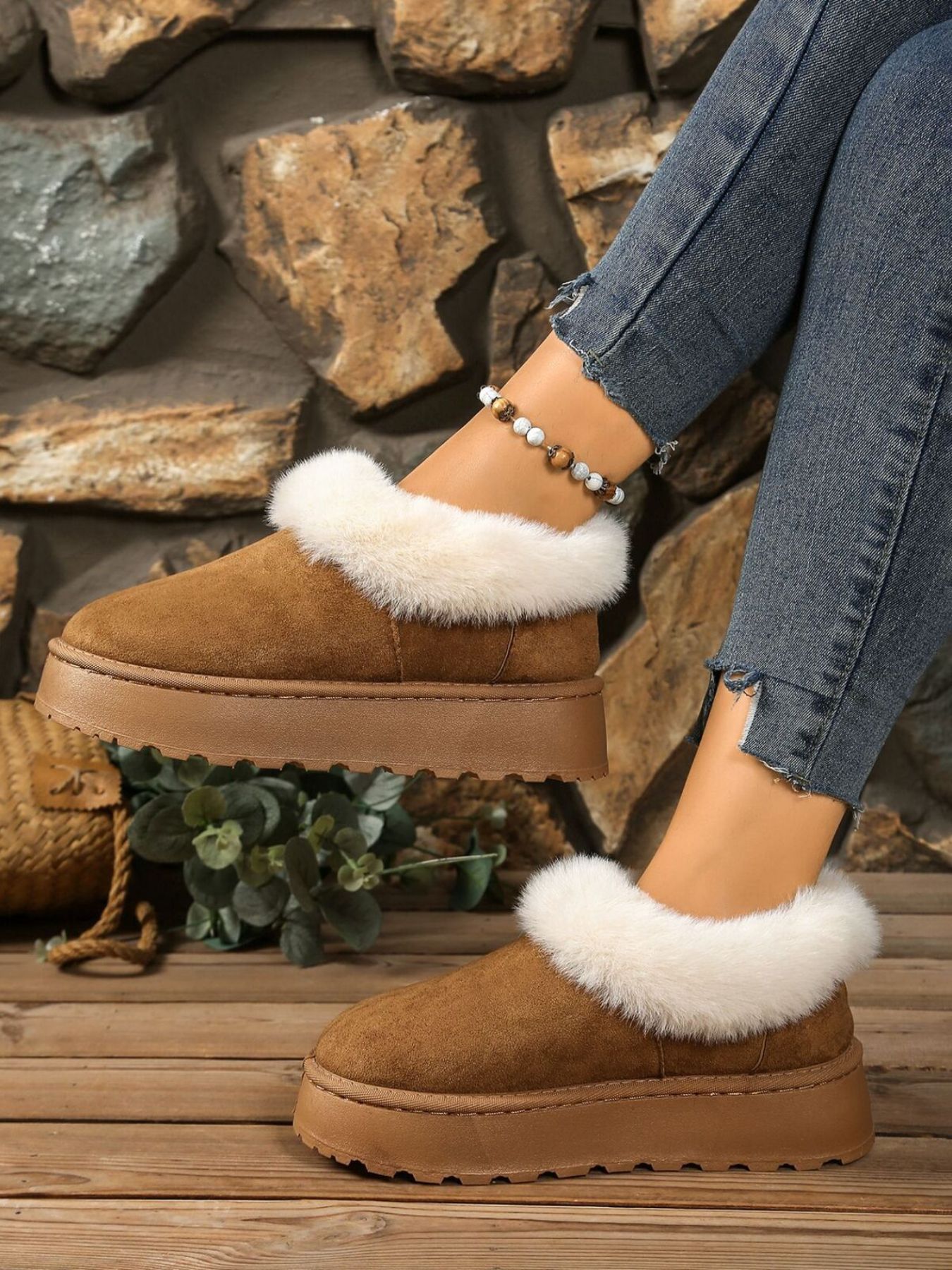 Round Toe Platform Boots