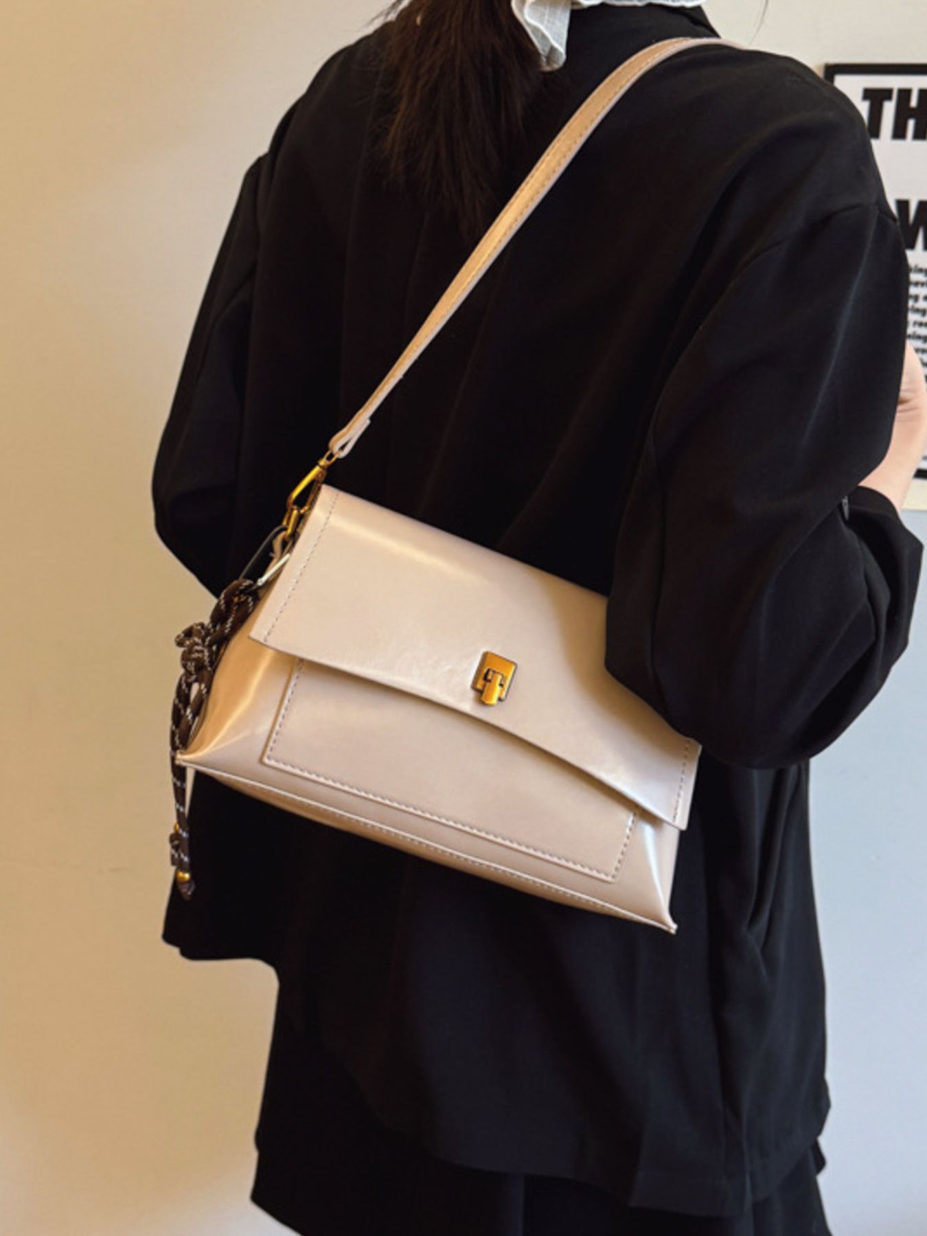 Leather Flap Shoulder Bag 2