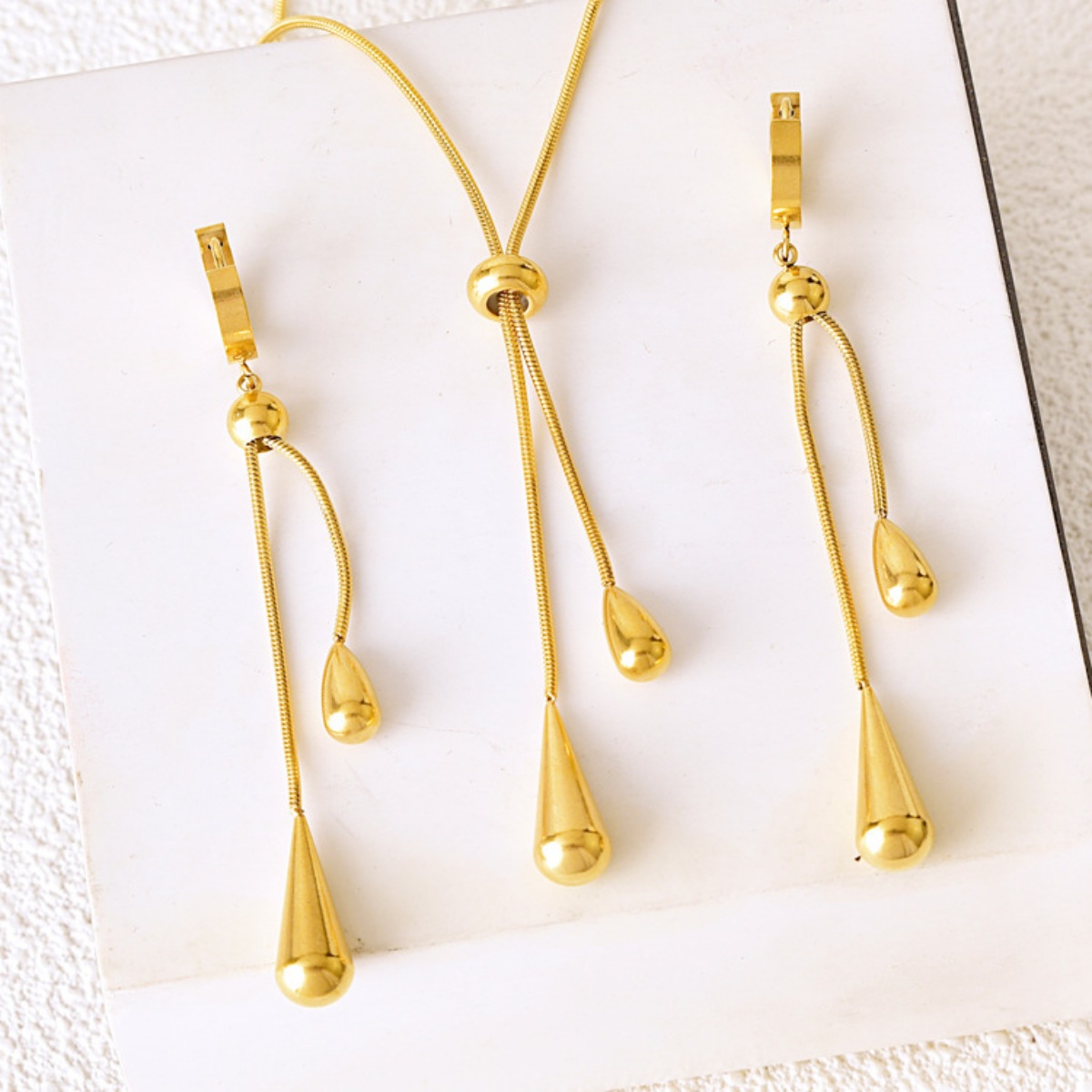 Teardrop Pendant Necklace and Earrings Jewelry Set