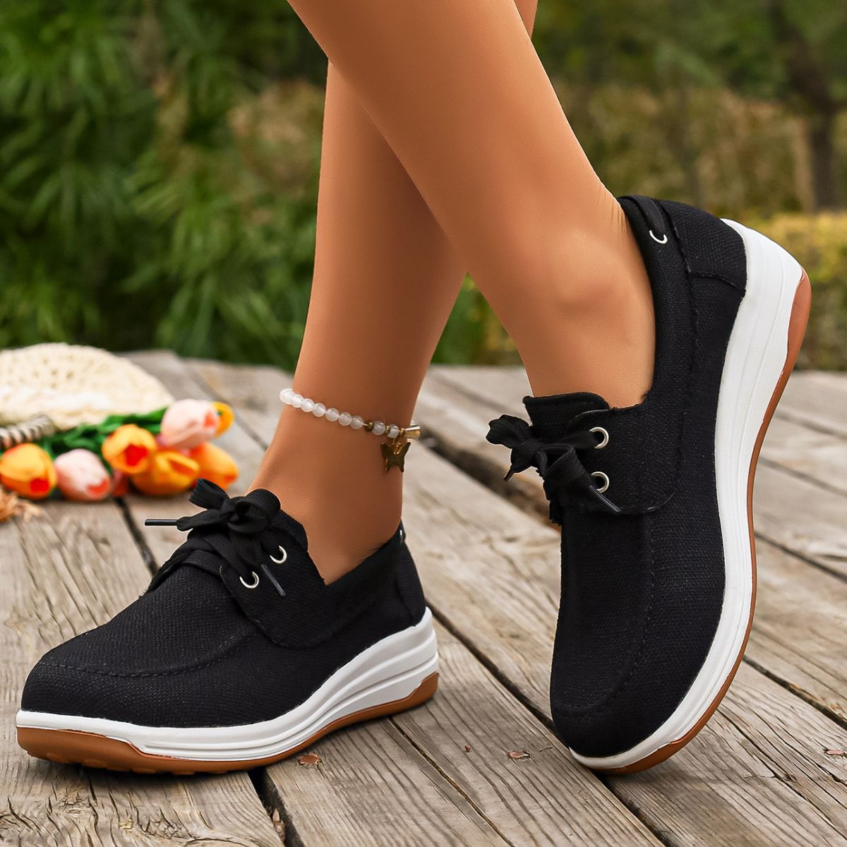 Lace Up Round Toe Sneakers