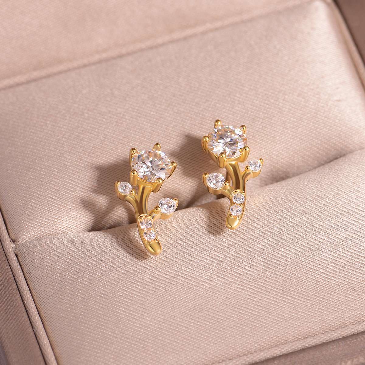 2 Carat Moissanite 925 Sterling Silver Floral Stud Earrings