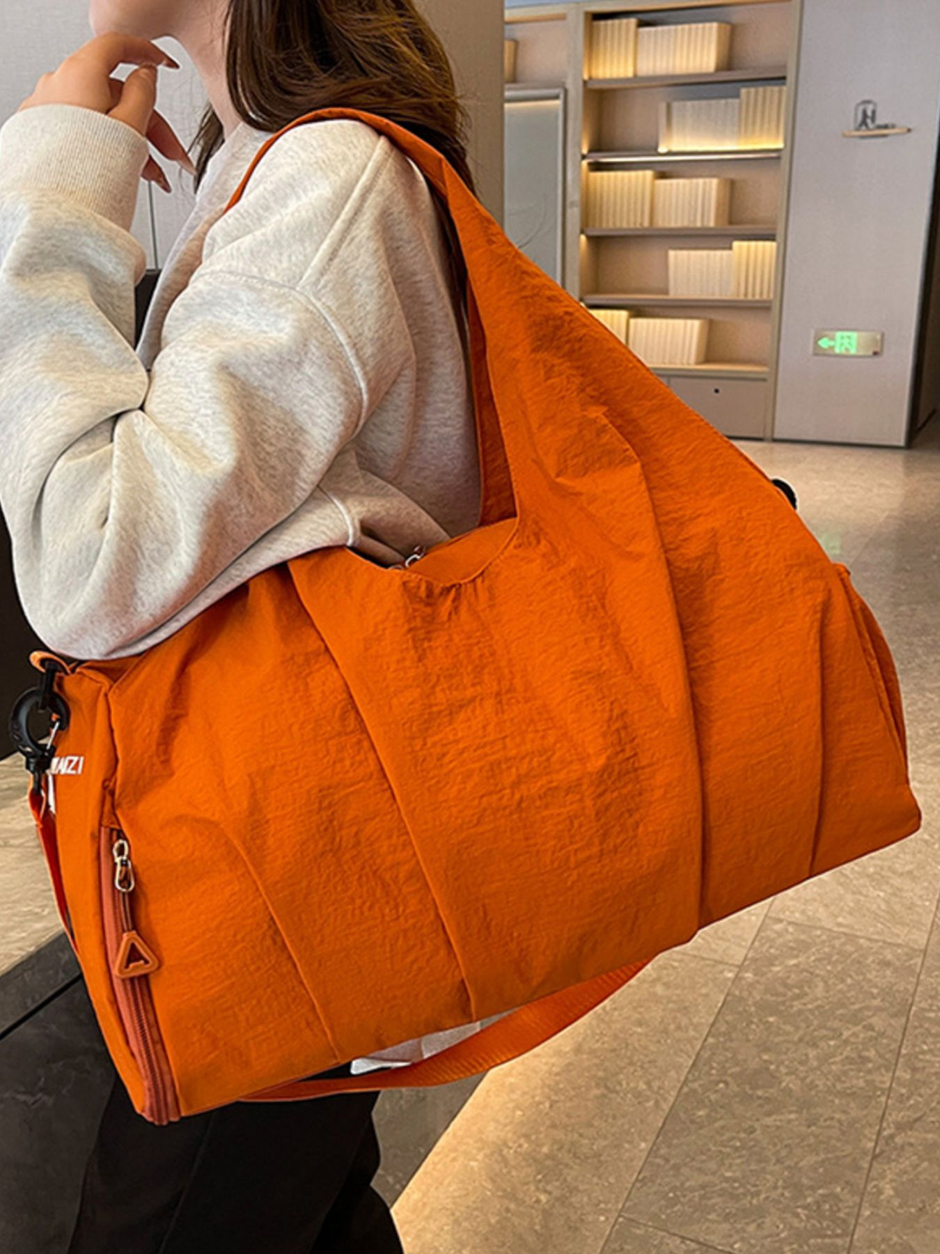 Ruched Large Capacity Travel Bag 3