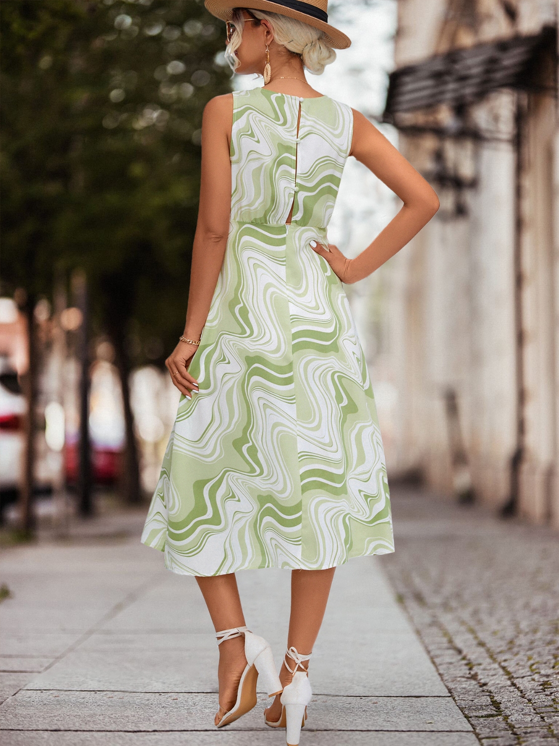 Printed Sleeveless Midi Dress