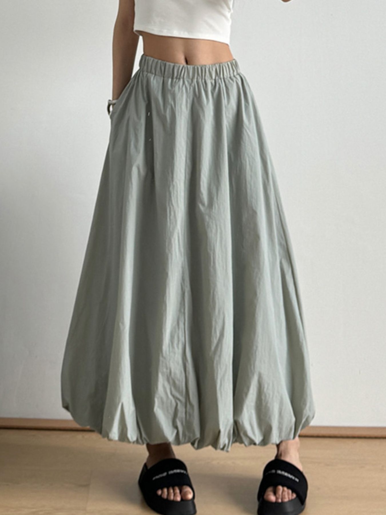Elastic Waist Bubble Hem Maxi Skirt