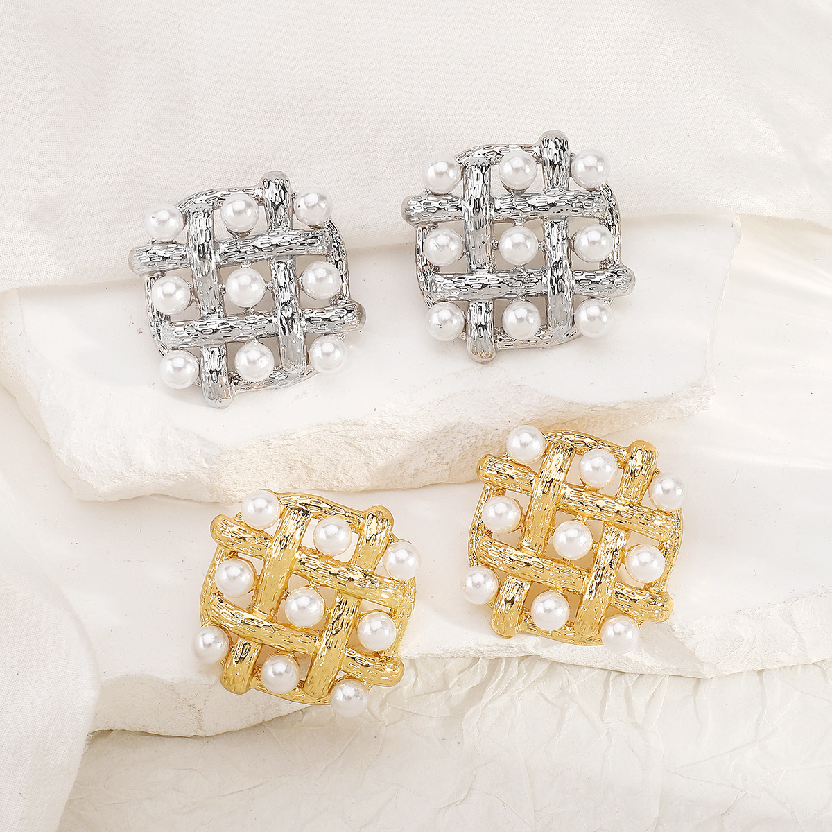 Pearl Grid Square Stud Earrings