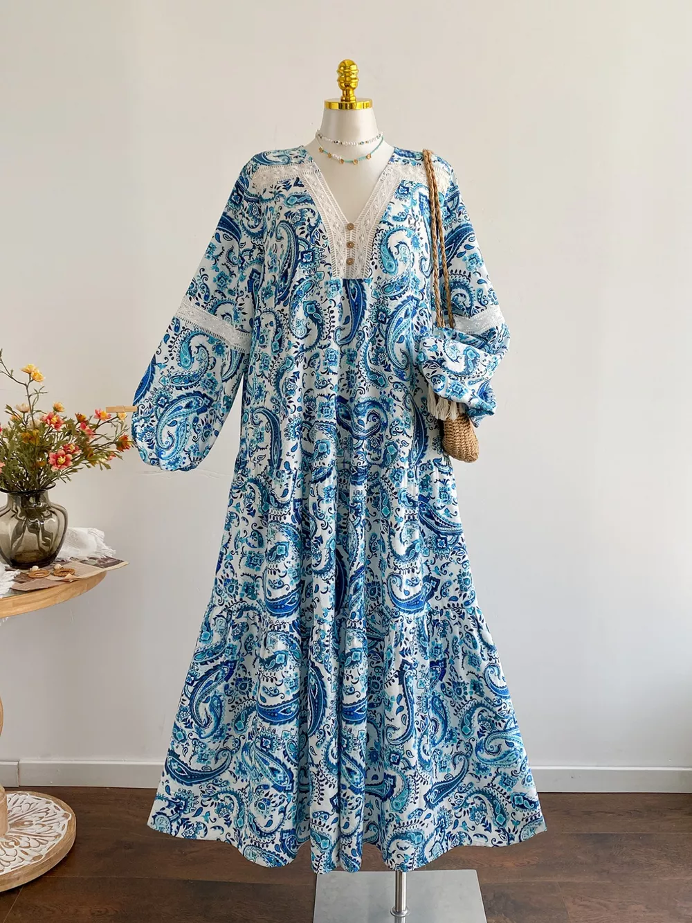 Plus Size Bohemian Paisley Print V-Neck Dress