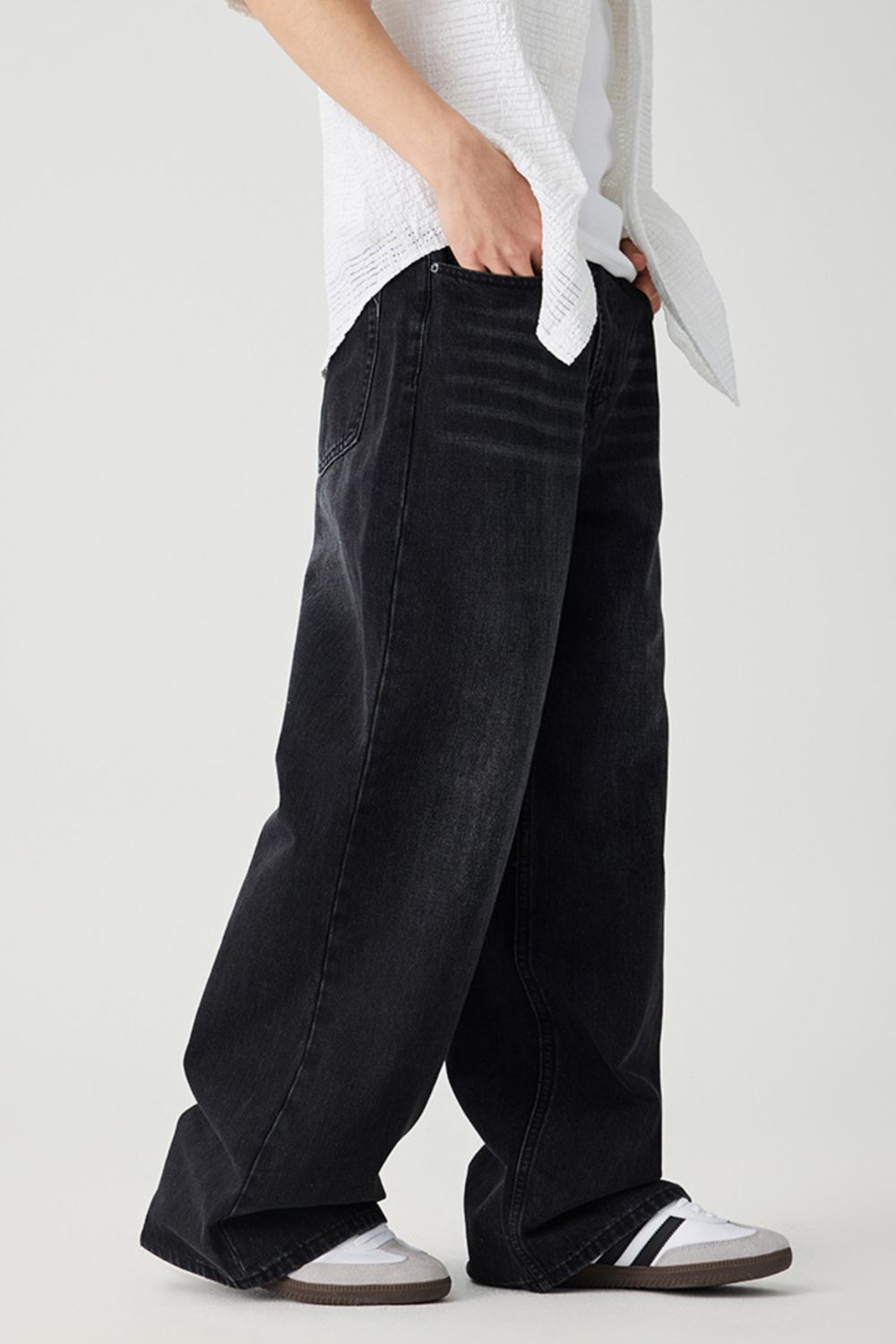 Men's Loose Fit Drawstring Jeans