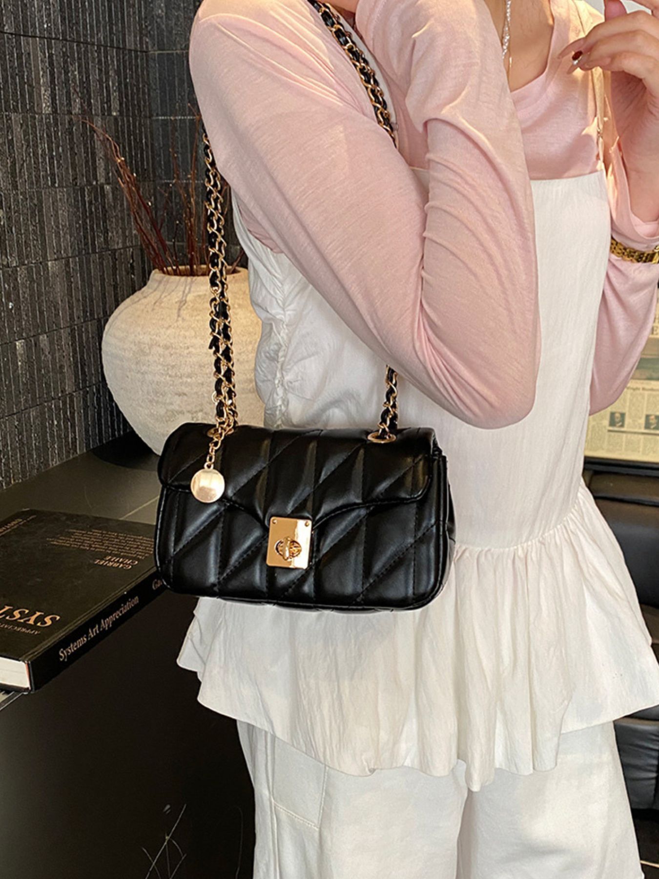 Quilted Chain Shoulder Bag 3