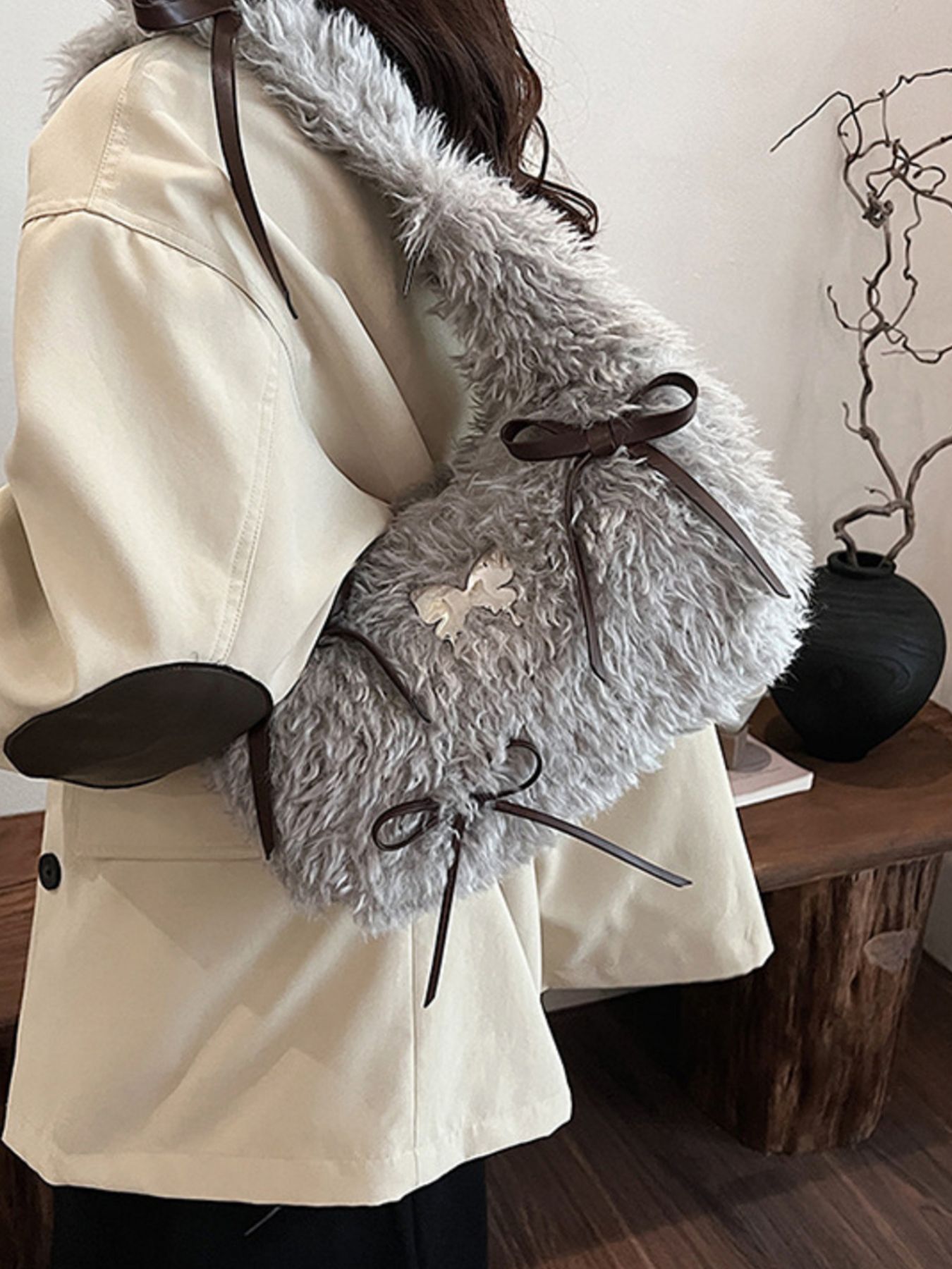 Fluffy Bow Shoulder Bag