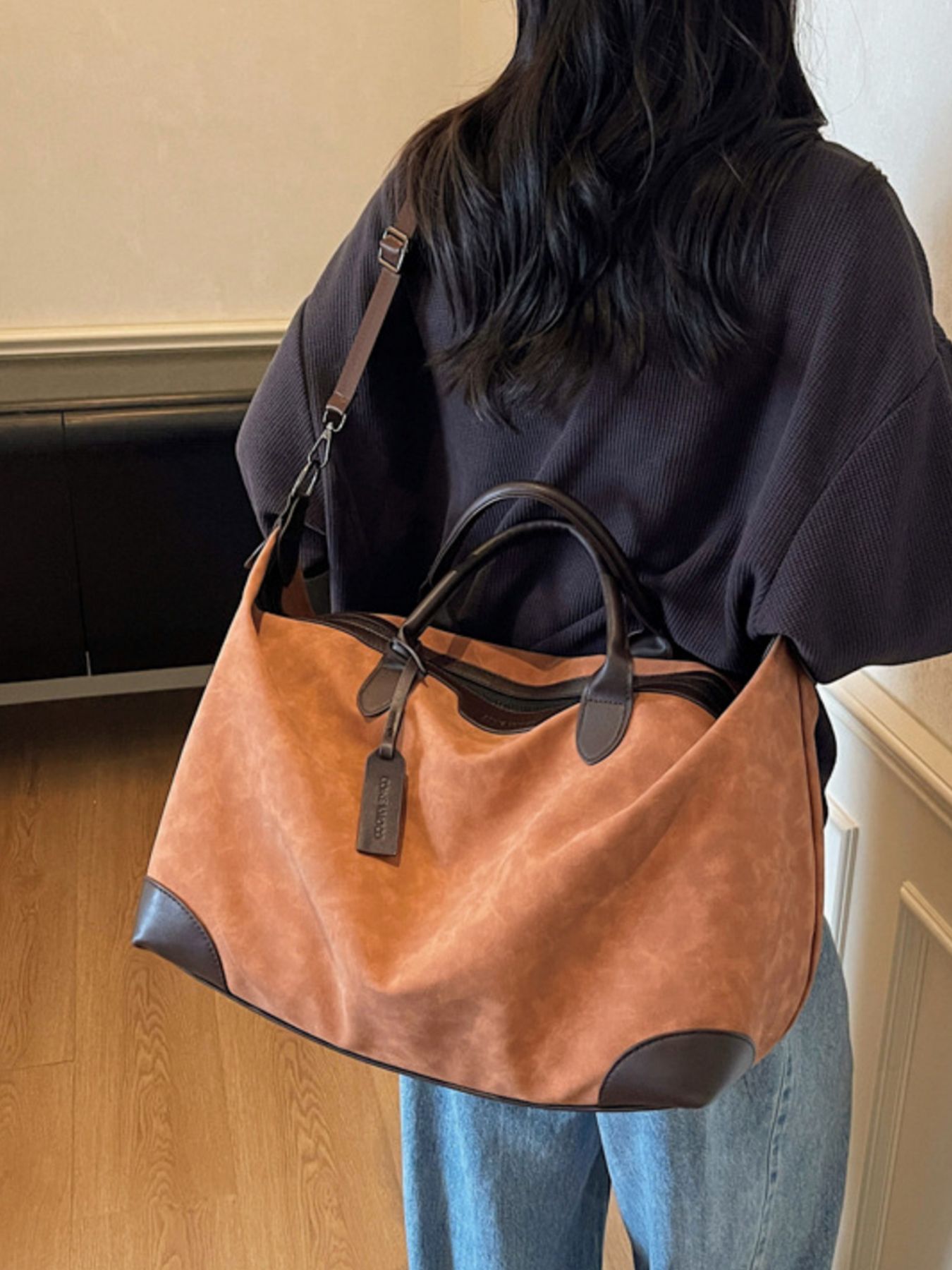 Vintage Large Capacity Travel Bag 4