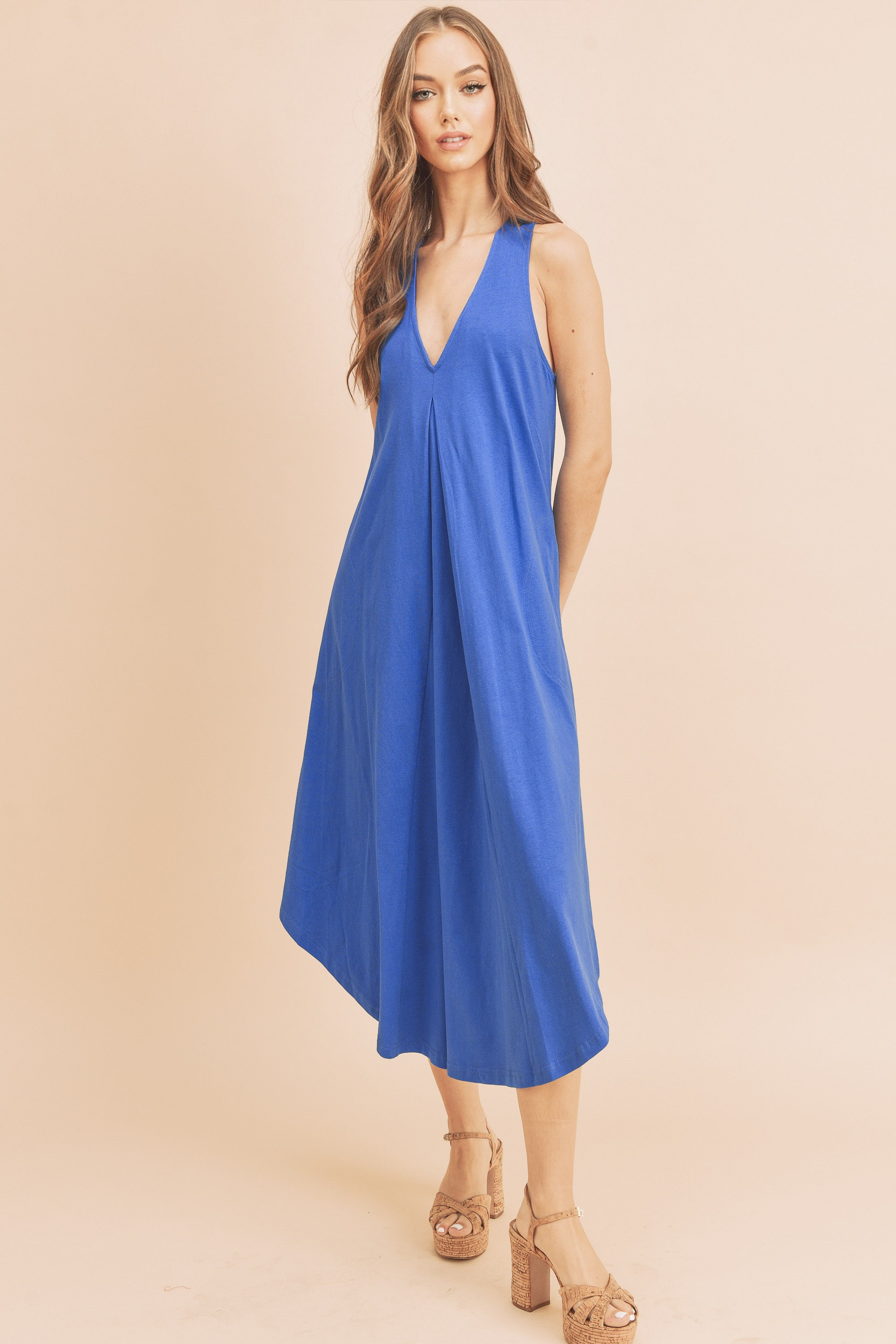 Front Pleat Detail V-Neck Sleeveless Midi Dress