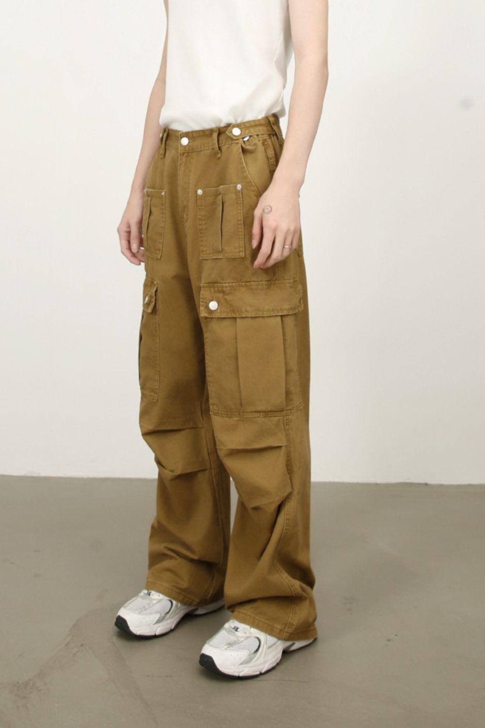 Men's Mid Rise Cargo Jeans