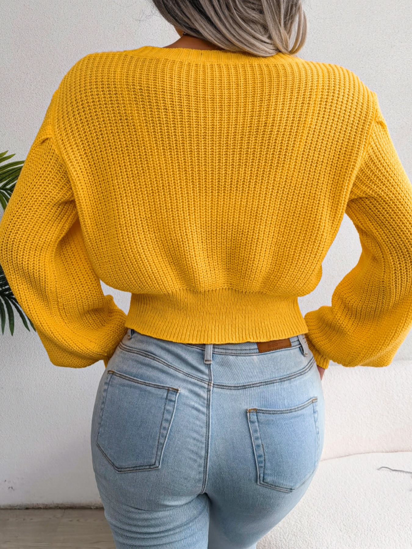 Cable Knit Round Neck Cropped Sweater