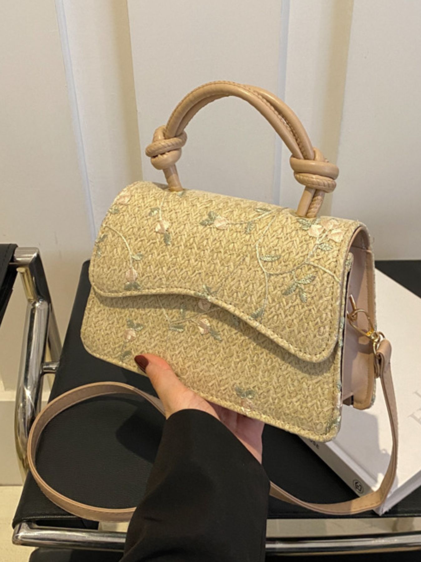 Floral Embroidered Straw Woven Crossbody Bag