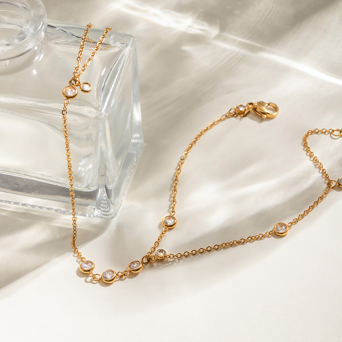 18K Gold-Plated Inlaid Rhinestone Chain Bracelet