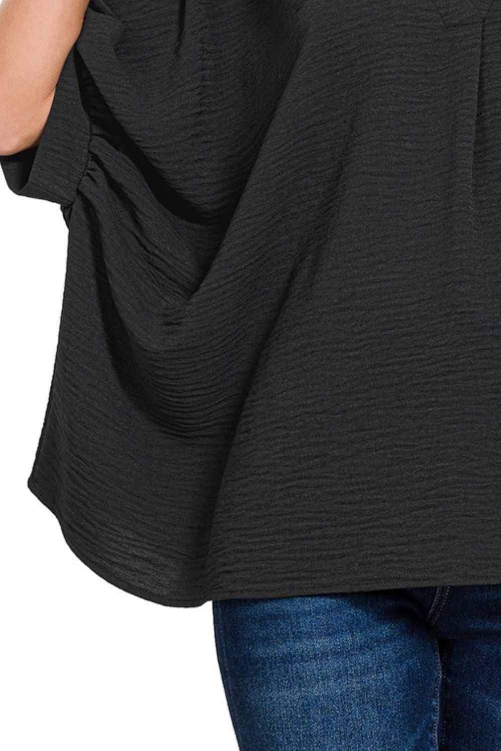 Woven Airflow V-neck Puff Half Sleeve Top