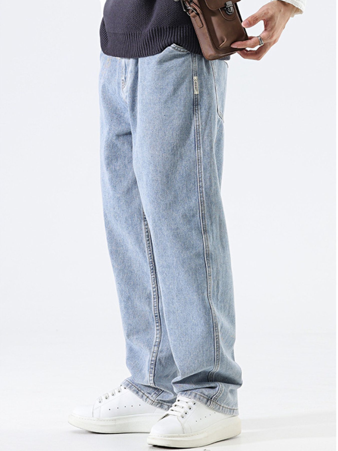 Men's Relaxed Fit Wide Leg Jeans