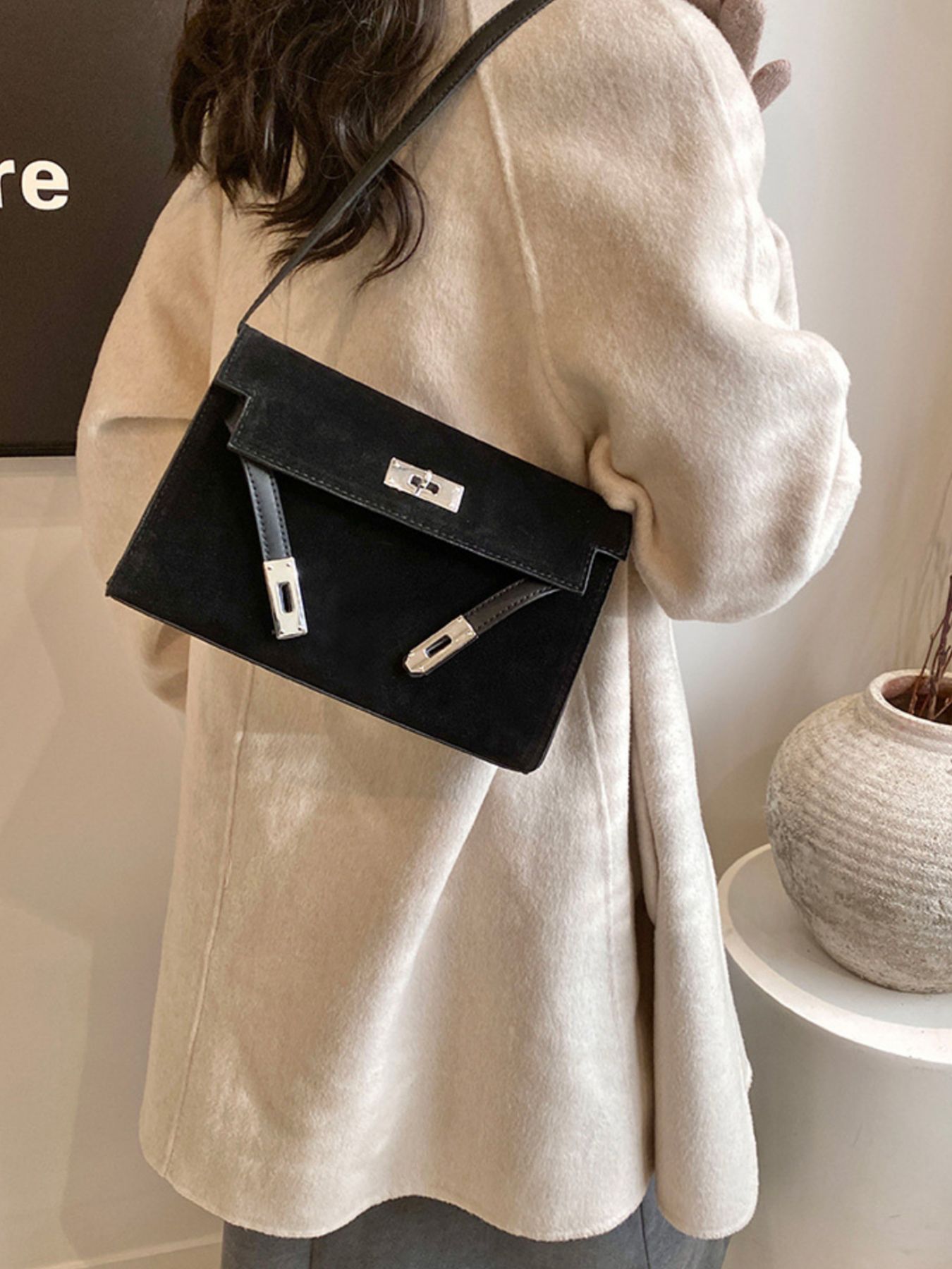Solid Color Buckle Shoulder Bag