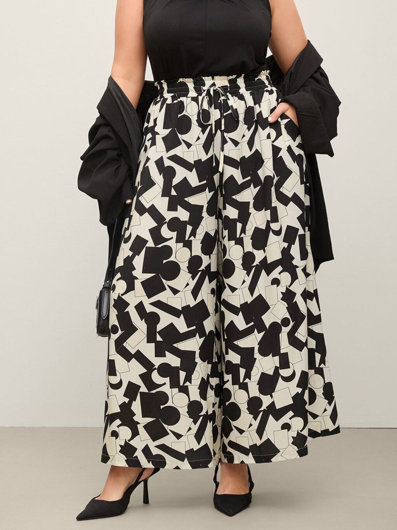 Plus Size Abstract Print Wide Leg Pants