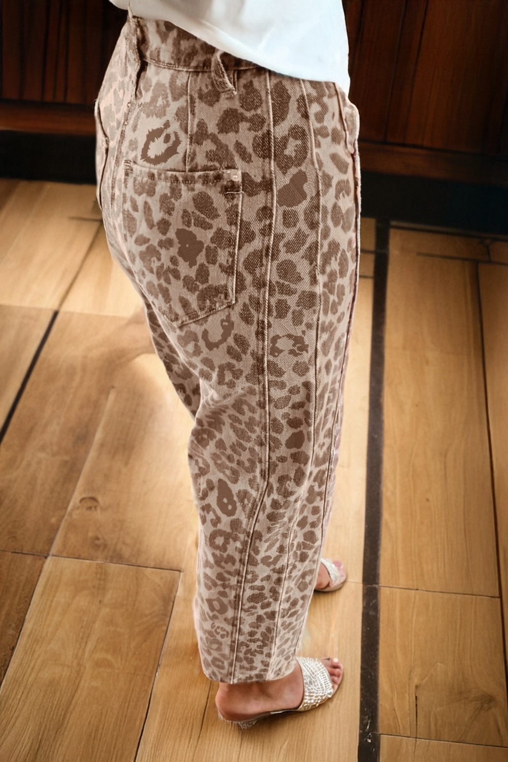 Leopard Print High-Waisted Cropped Jeans