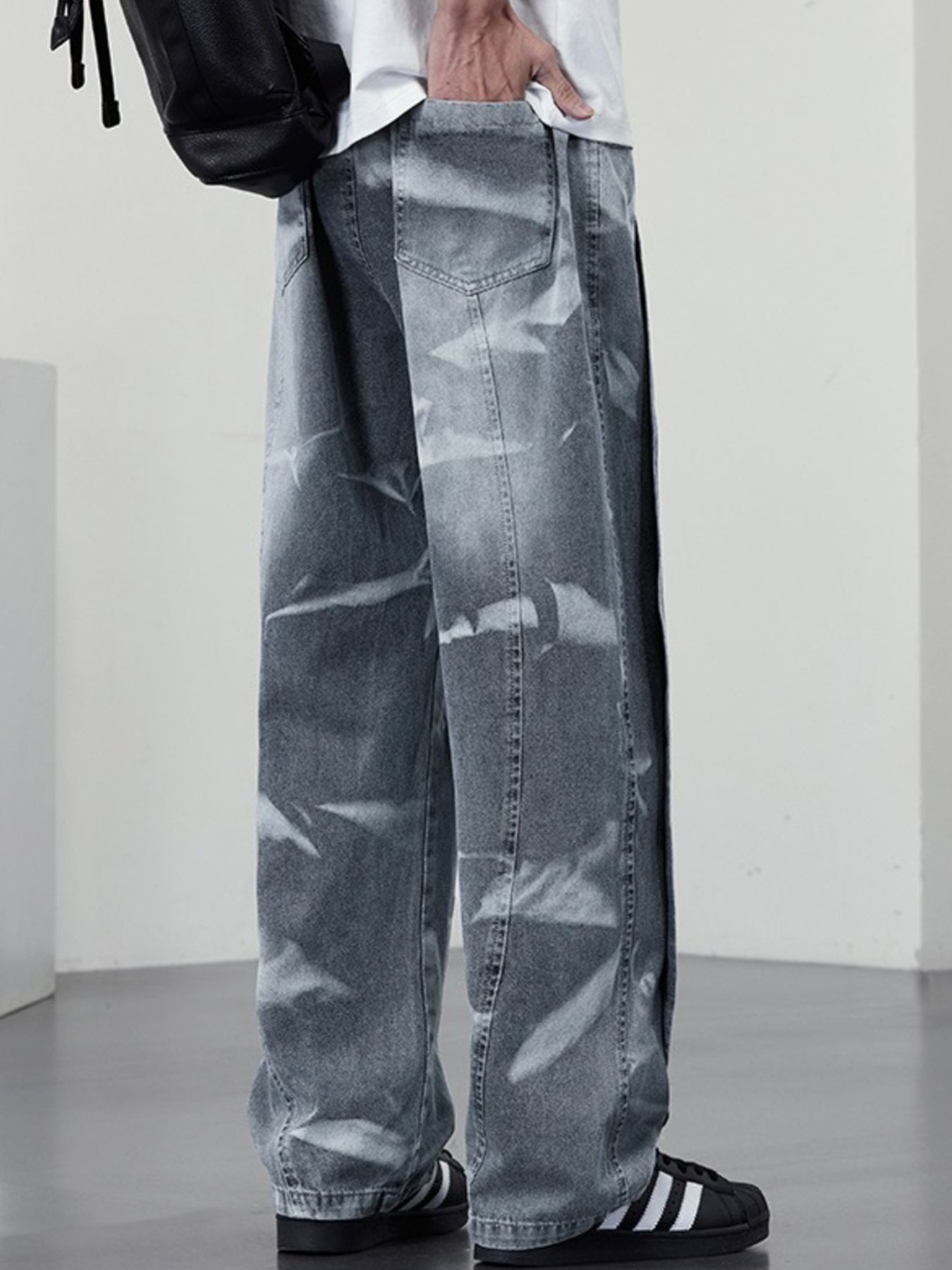 Men's Plus Size Washed Wide-Leg Jeans