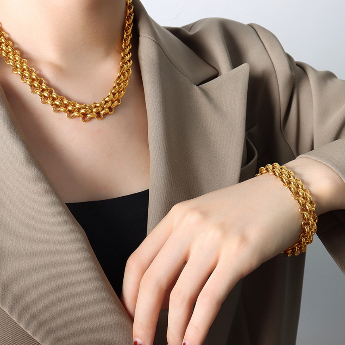 Gold Chain Link Jewelry Set with Necklace and Bracelet