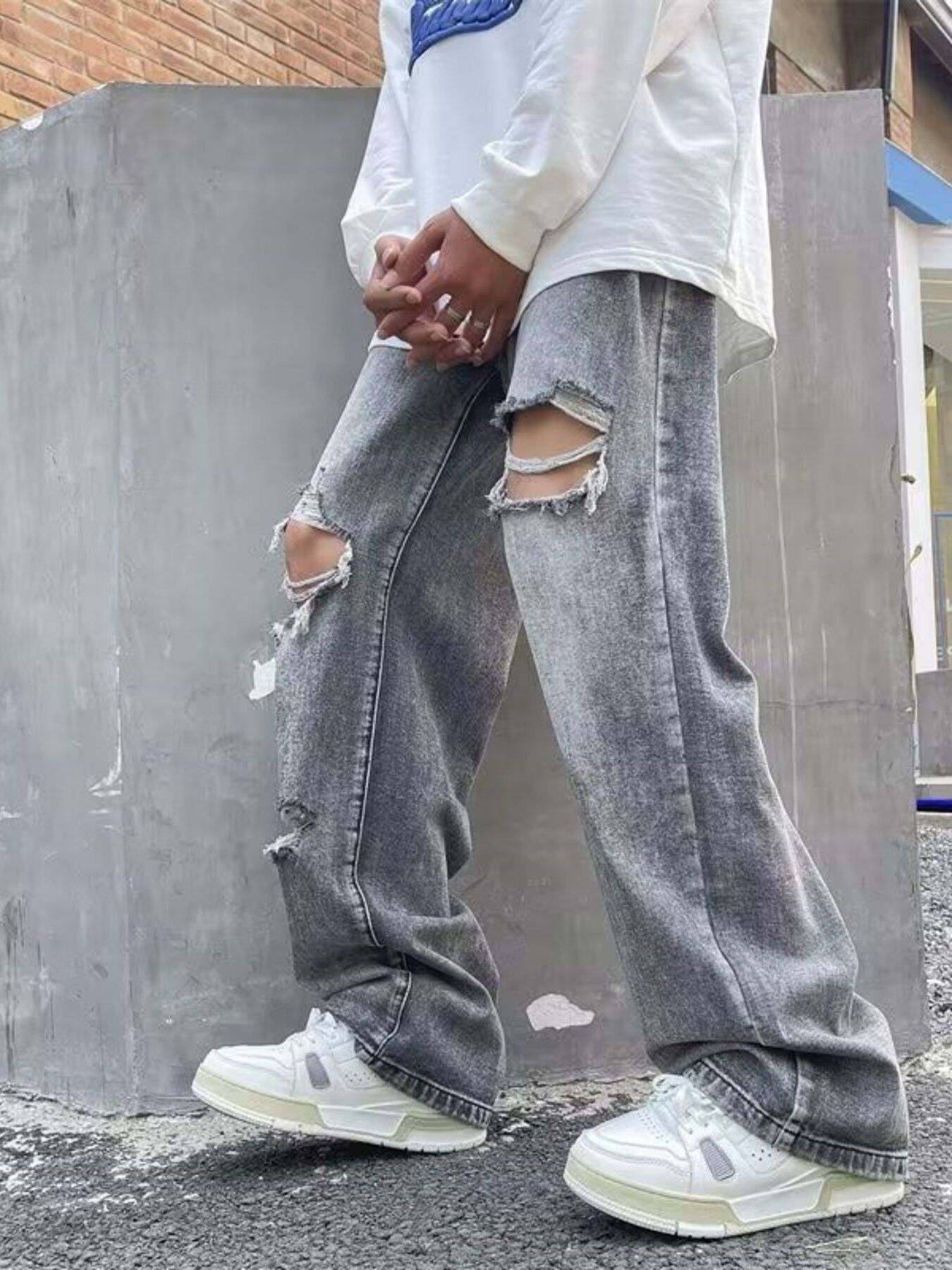 Men's Plus Size Distressed Wide Leg Jeans