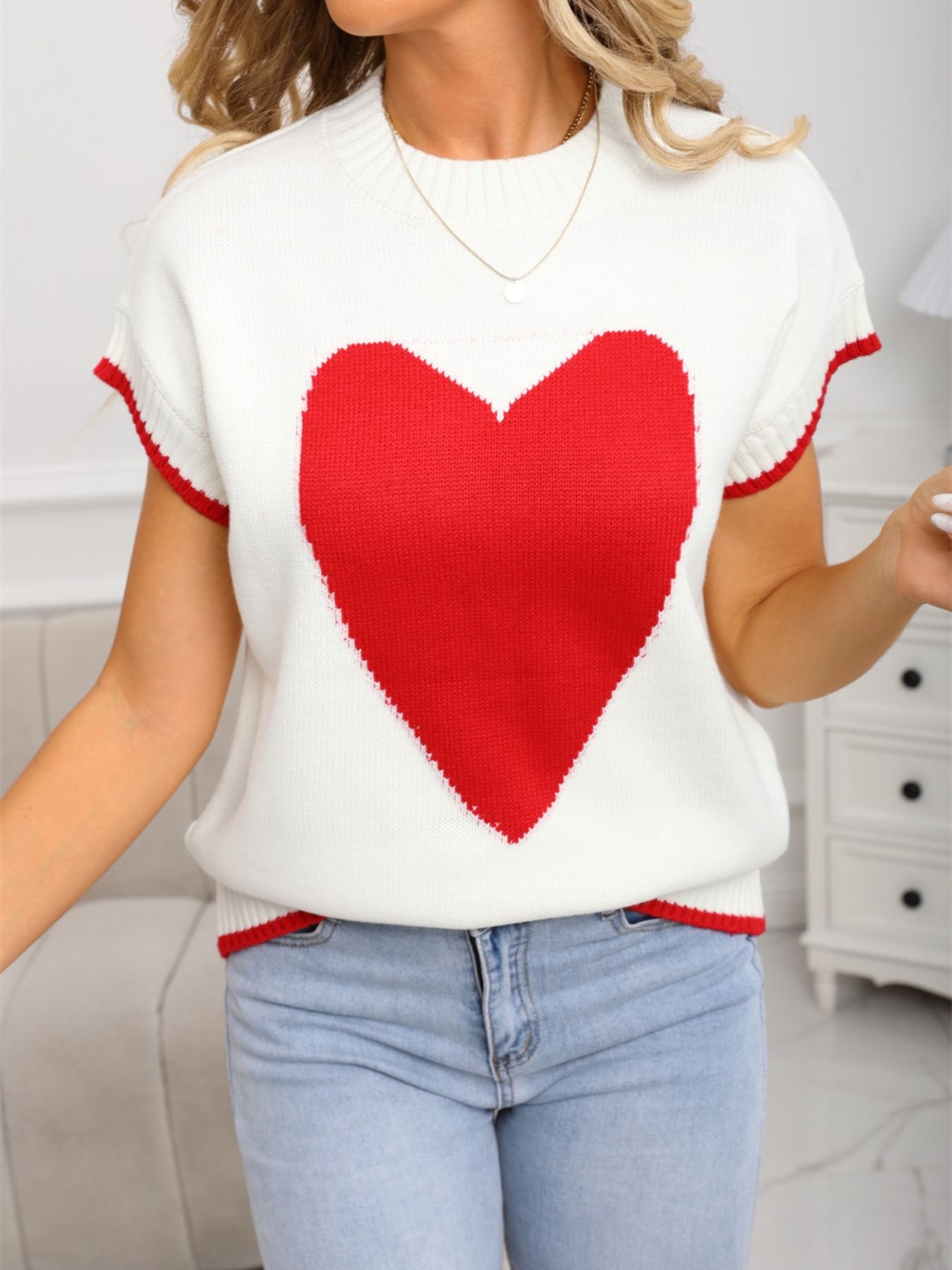 Valentine's Day Heart Graphic Short Sleeve Sweater
