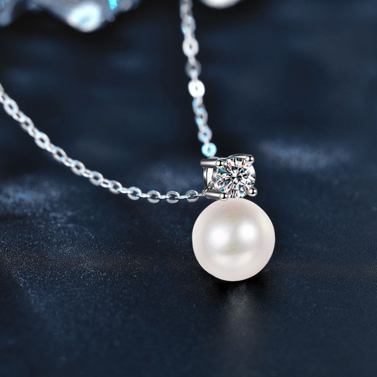925 Sterling Silver Moissanite Pearl Necklace