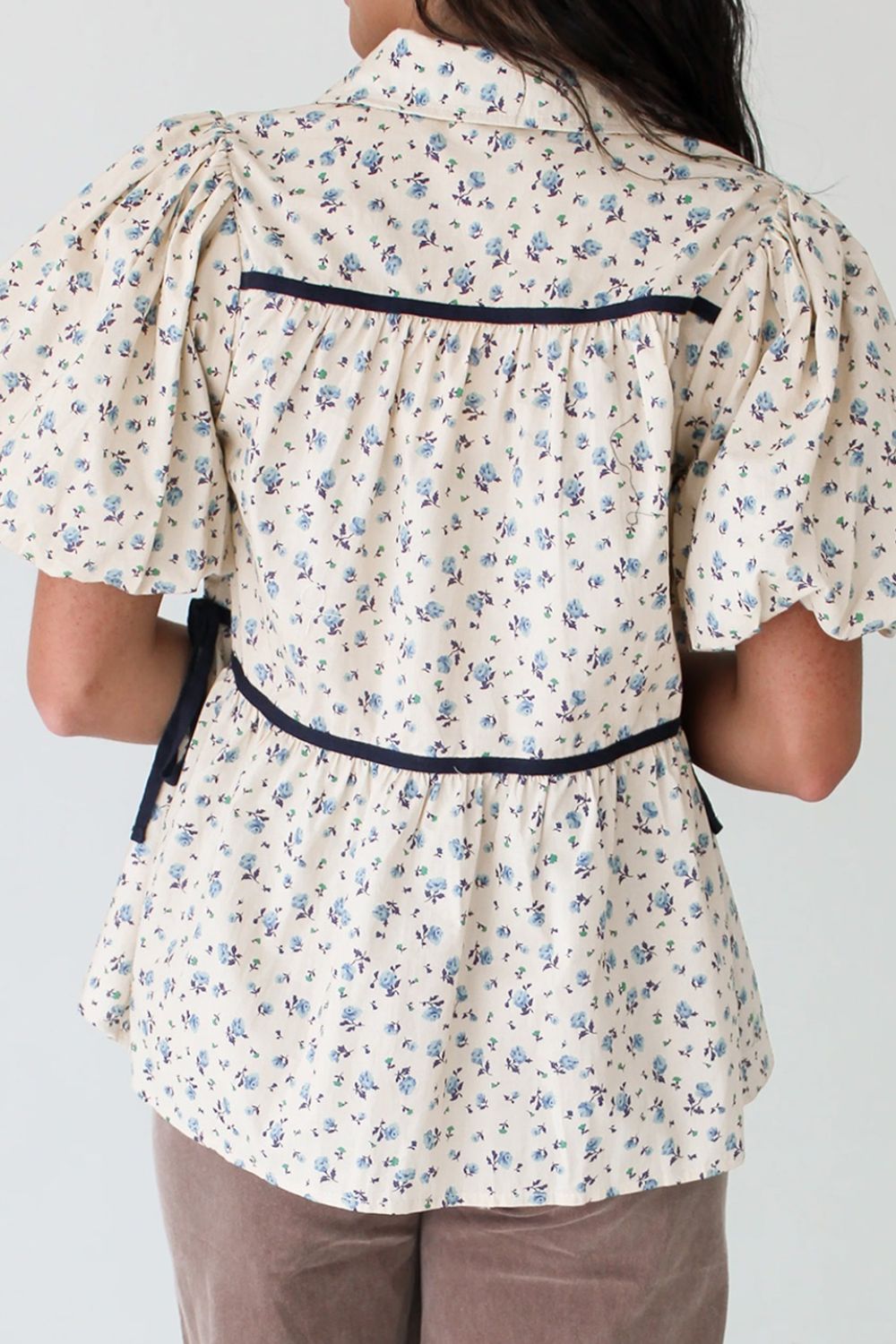 Contrast Trim Floral Puff Short Sleeve Shirt