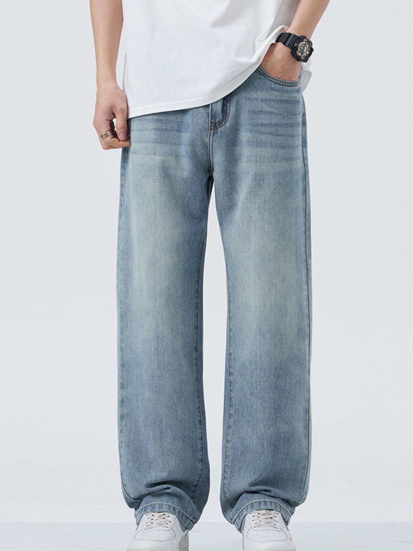 Men's Wide Leg Relaxed Fit Jeans